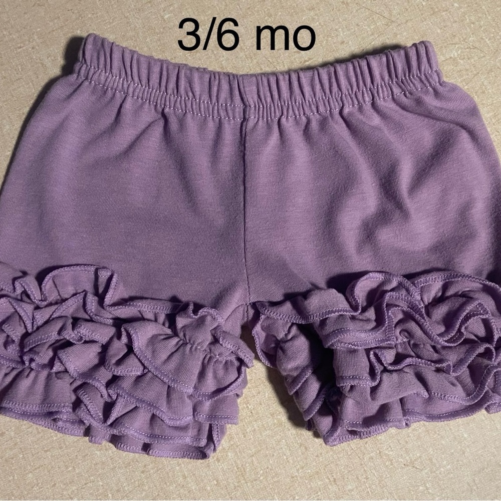 Small shop ruffle shorts